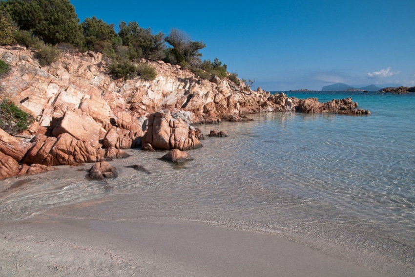 Sheltered beaches from the Mistral in Sardinia 