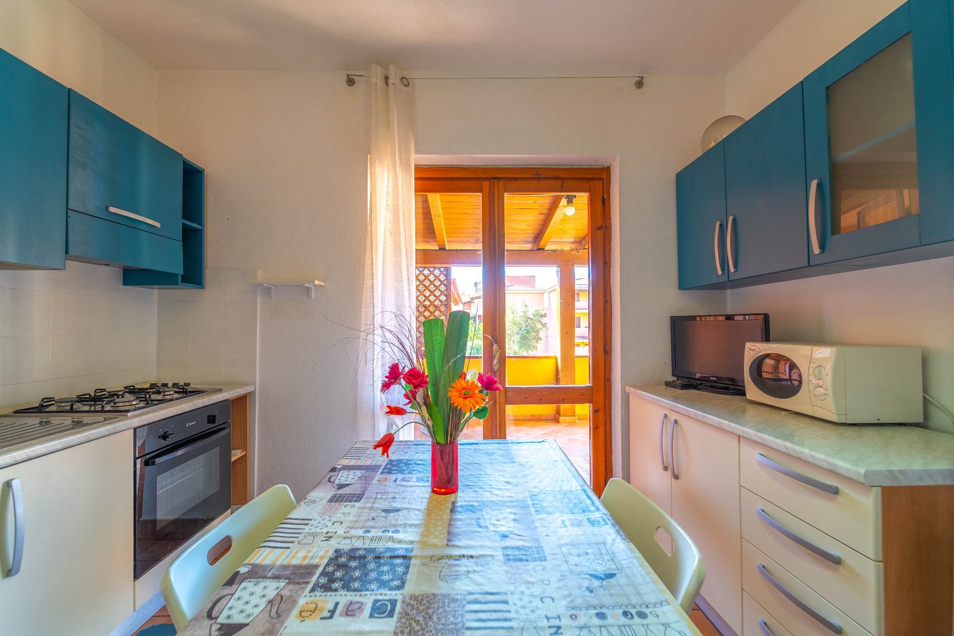 Three-room apartment with large veranda in Le Saline, Olbia 
